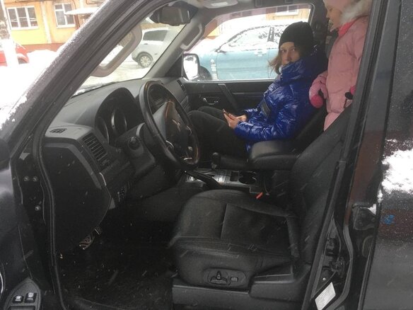 2012 Mitsubishi Pajero IV Рестайлинг 1, чёрный, 2300000 рублей - вид 8