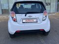 2011 Chevrolet Spark III, белый, 530000 рублей - вид 3