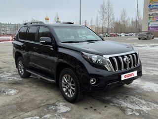 2017 Toyota Land Cruiser Prado 150 Series Рестайлинг 1, чёрный, 4750000 рублей, вид 3