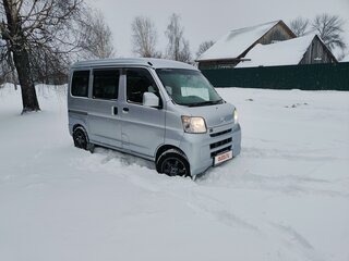 2017 Daihatsu Hijet X, серебристый, 990000 рублей, вид 2