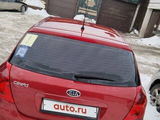 2008 Kia Ceed I, красный, 500000 рублей, вид 4