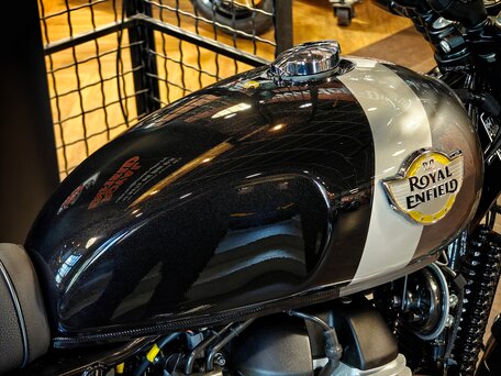 2026 Royal Enfield Bear 650, серебристый, 737000 рублей, вид 5