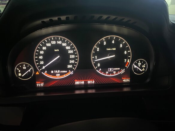 2009 BMW 7 серии 740i V (F01/F02/F04), белый, 1850000 рублей - вид 13