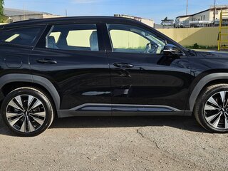 2026 Geely Atlas II, чёрный, 3095000 рублей, вид 4
