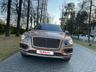 2016 Bentley Bentayga I, золотистый, 10200000 рублей, вид 4