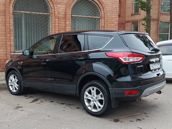 2015 Ford Kuga II, чёрный, 1250000 рублей - вид 1