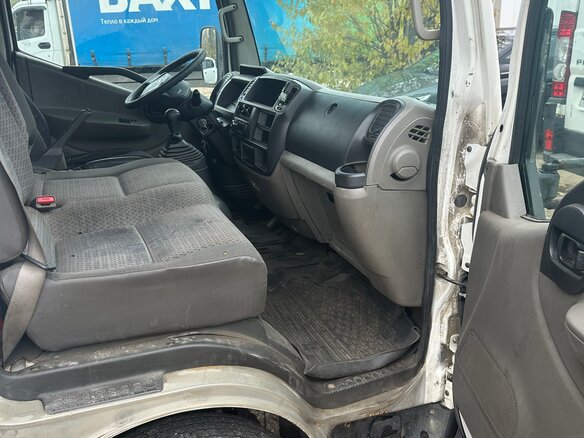 2011 Nissan Cabstar, белый, 680000 рублей - вид 5