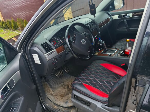 2007 Volkswagen Touareg I Рестайлинг, чёрный, 1000000 рублей - вид 6