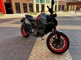 2021 Ducati Monster 937, серый, 1030000 рублей, вид 2