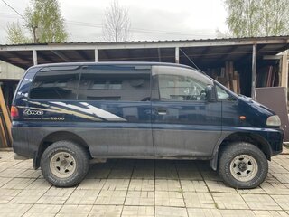 1996 Mitsubishi Delica IV, синий, 1390000 рублей, вид 4