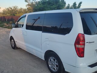 2009 Hyundai Grand Starex I, белый, 1650000 рублей, вид 4