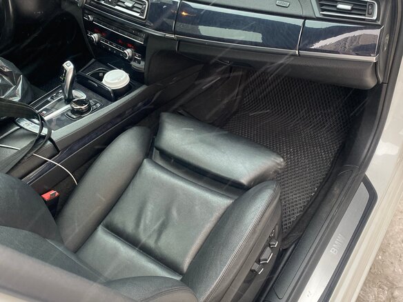 2009 BMW 7 серии 740i V (F01/F02/F04), белый, 1850000 рублей - вид 21