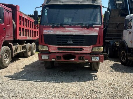 2007 Sinotruk Howo A5, красный, 1000000 рублей, вид 3