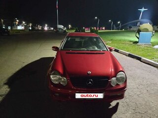 2001 Mercedes-Benz C-Класс 180 II (W203), красный, 450000 рублей, вид 2