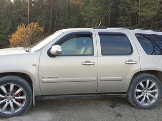 2008 Chevrolet Tahoe III, золотистый, 1790000 рублей, вид 3