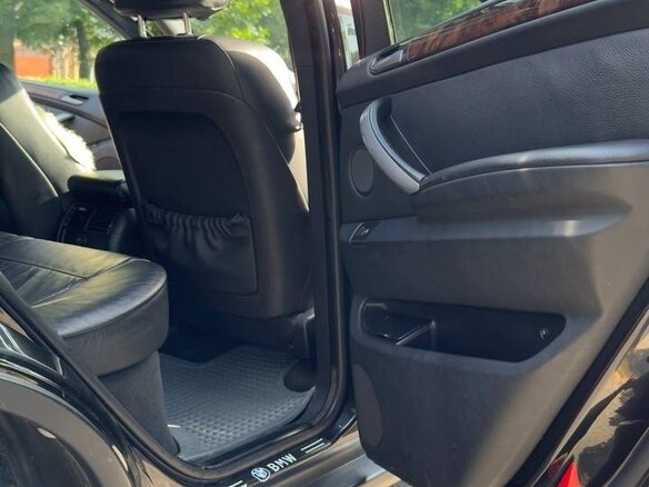 2004 BMW X5 4.4i I (E53) Рестайлинг, чёрный, 1000000 рублей - вид 13