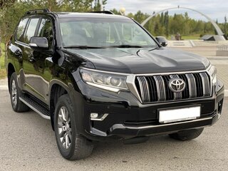 2017 Toyota Land Cruiser Prado 150 Series Рестайлинг 2, чёрный, 5450000 рублей, вид 4