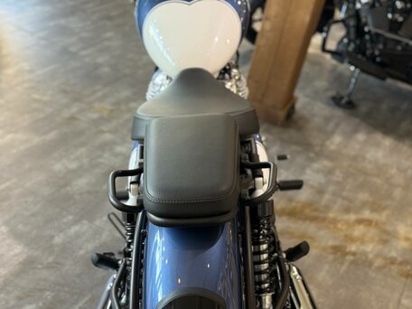 2026 Royal Enfield Classic 650, голубой, 703000 рублей, вид 3