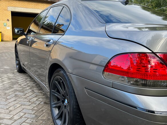 2005 BMW 7 серии 730i IV (E65/E66) Рестайлинг, серый, 1170000 рублей - вид 16
