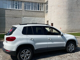 2016 Volkswagen Tiguan I Рестайлинг, белый, 1700000 рублей, вид 2