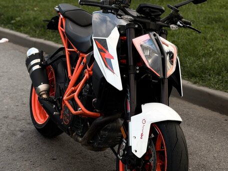2018 KTM 1290 Super Duke R, оранжевый, 990000 рублей, вид 2