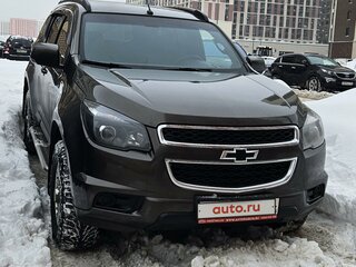 2013 Chevrolet TrailBlazer II, коричневый, 1699000 рублей, вид 2