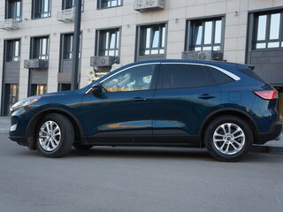 2020 Ford Escape IV, синий, 1590000 рублей, вид 3
