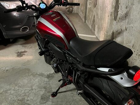 2021 Yamaha XSR700, пурпурный, 800000 рублей, вид 5