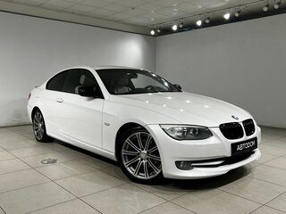 2011 BMW 3 серии 325xi V (E90/E91/E92/E93) Рестайлинг, белый, 1380000 рублей, вид 3