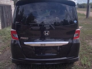 2014 Honda Freed I Рестайлинг 2, чёрный, 1390000 рублей, вид 3