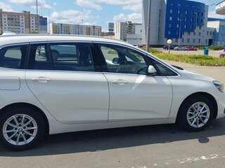 2021 BMW 2 серии Gran Tourer Gran Tourer 216d F46 Рестайлинг, белый, 1511267 рублей, вид 3