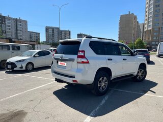 2016 Toyota Land Cruiser Prado 150 Series Рестайлинг 1, белый, 3950000 рублей, вид 3