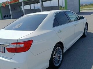 2014 Toyota Camry VII (XV50), белый, 1600000 рублей, вид 3