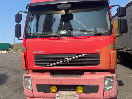 2007 Volvo FE, красный, 1900000 рублей, вид 3