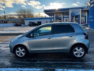 2007 Toyota Yaris Multimode II, серый, 870000 рублей, вид 4