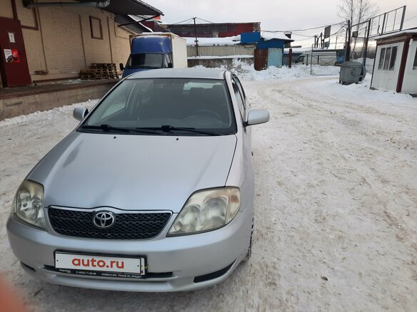 2003 Toyota Corolla IX (E120, E130), белый, 550000 рублей