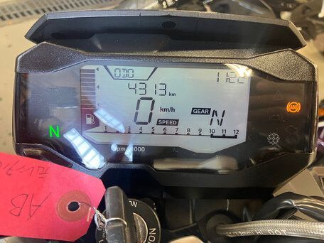 2023 BMW G 310 R, белый, 550000 рублей, вид 4