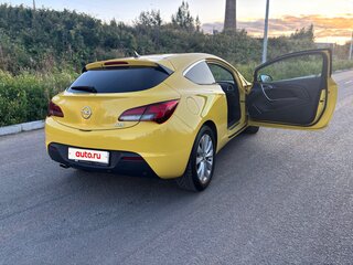 2012 Opel Astra GTC J Рестайлинг, жёлтый, 790000 рублей, вид 3