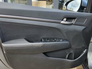 2017 Hyundai Elantra VI (AD), серый, 1160000 рублей, вид 5