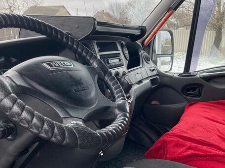 2013 Iveco Daily, белый, 2500000 рублей, вид 2