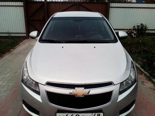 2011 Chevrolet Cruze I, серебристый, 699000 рублей, вид 1