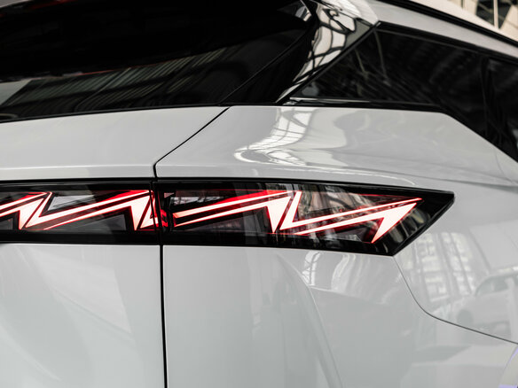 2026 Omoda C7, белый - вид 17
