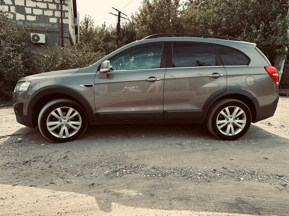 2015 Chevrolet Captiva I Рестайлинг 2, бежевый, 1400000 рублей - вид 4