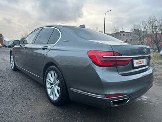 2018 BMW 7 серии 740e VI (G11/G12), серый, 3050000 рублей, вид 4