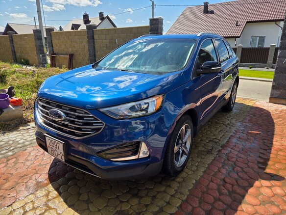 2020 Ford Edge II Рестайлинг, синий, 1700000 рублей