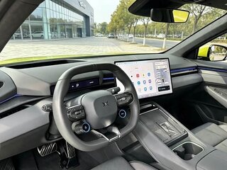 2025 Xpeng P7 750 II, жёлтый, 4900000 рублей, вид 5