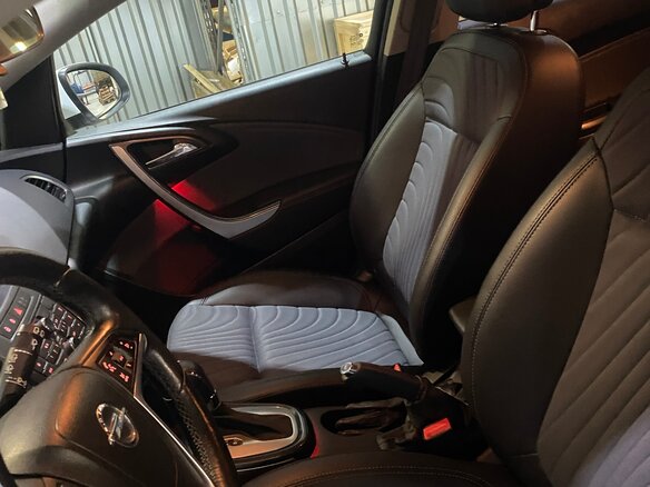 2014 Opel Astra J Рестайлинг, белый, 850000 рублей - вид 10