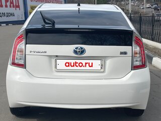 2012 Toyota Prius III Рестайлинг (XW30), белый, 1080000 рублей, вид 4
