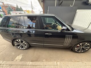 2021 Land Rover Range Rover IV Рестайлинг, чёрный, 7900000 рублей, вид 4