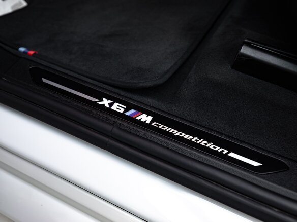2021 BMW X6 M III (F96), белый, 13000000 рублей - вид 30
